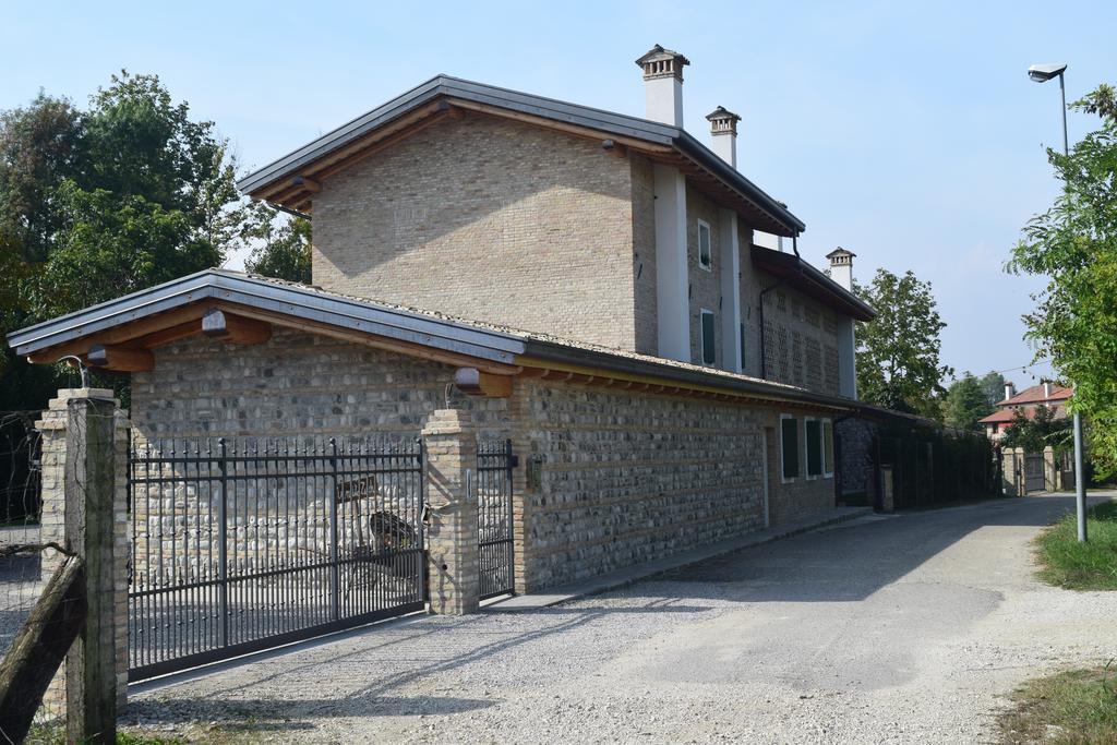 Da Gastone Villa Rivignano Екстериор снимка